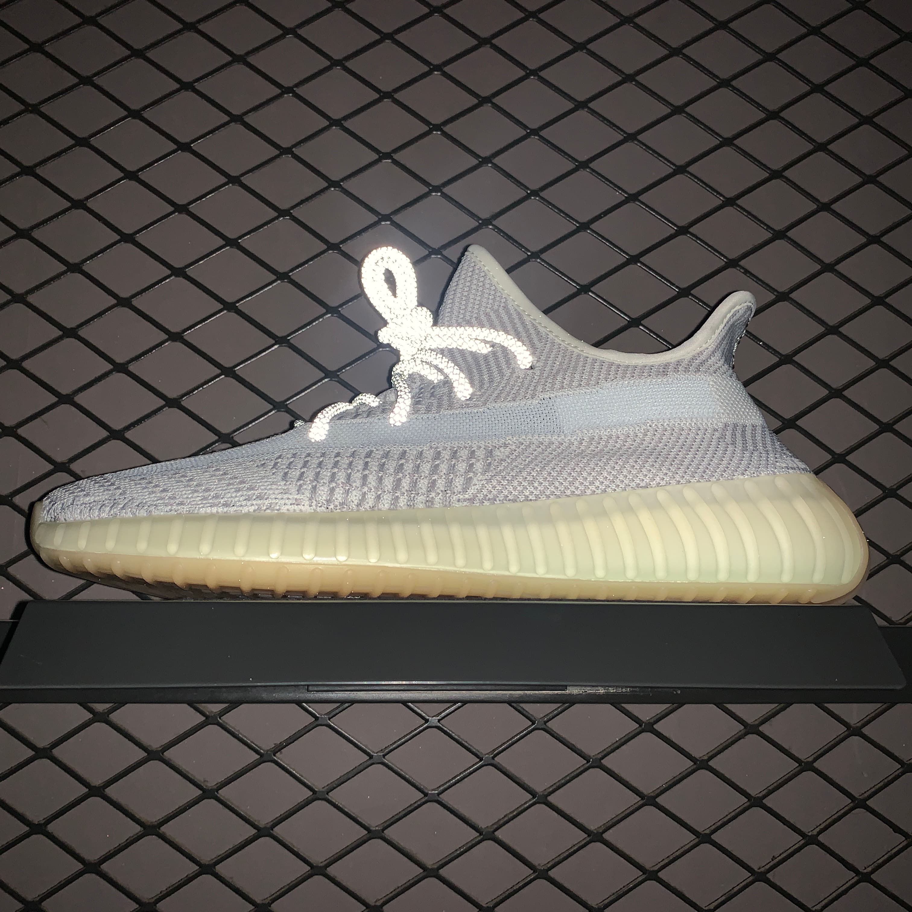 YupooPA Shoes: Premium Yeezy Yupoo Sneakers image 9
