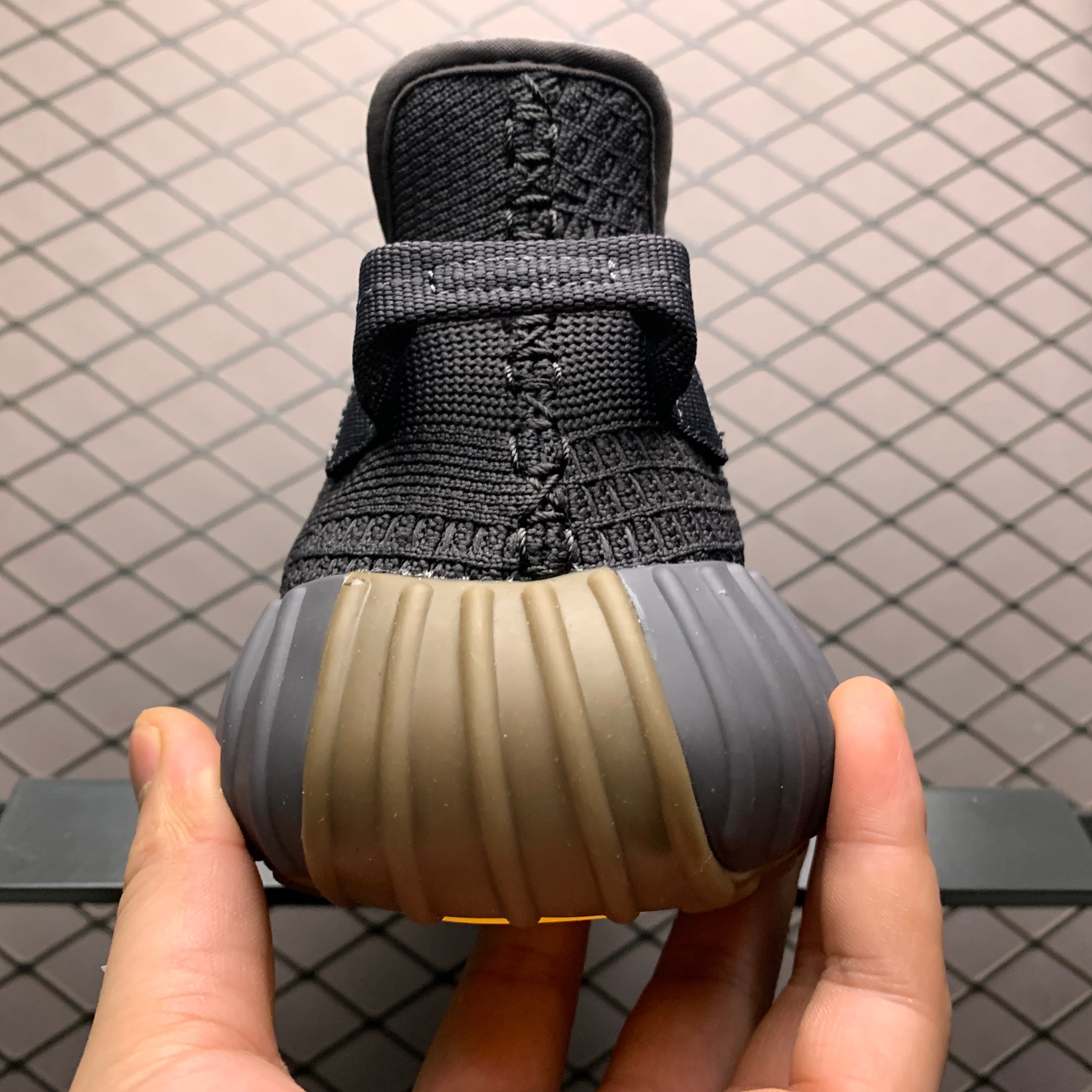 YupooPA Shoes: Premium Yeezy Yupoo Sneakers image 2