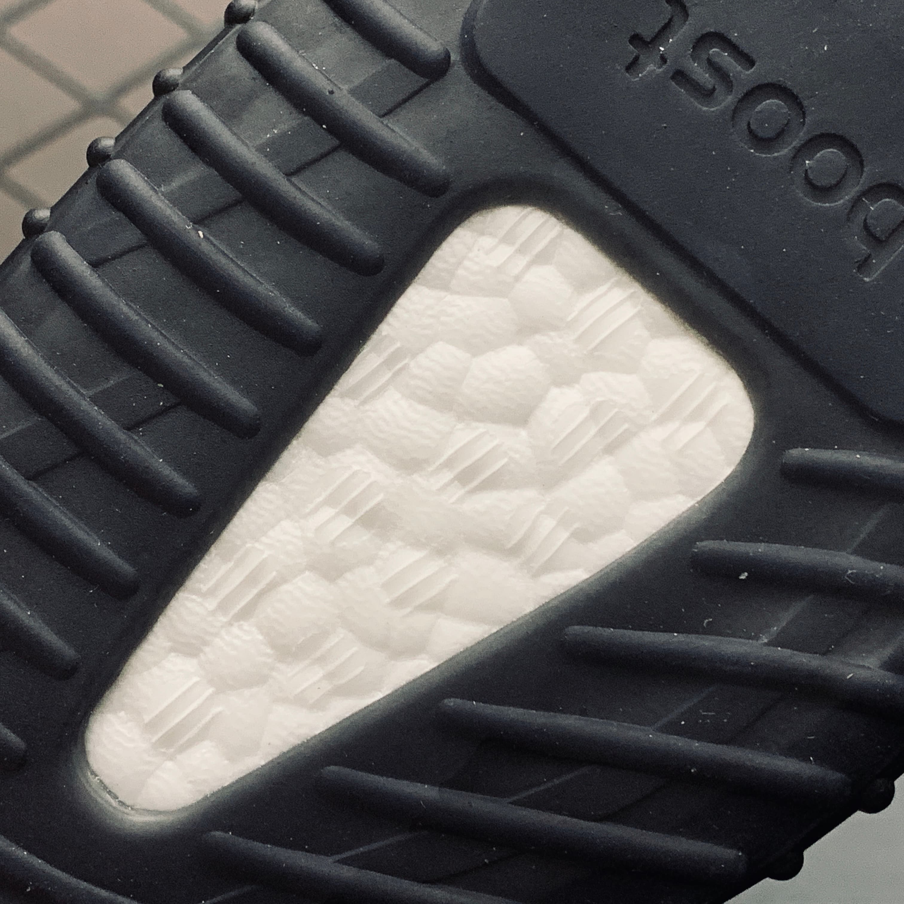 YupooPA Shoes: Premium Yeezy Yupoo Sneakers image 12