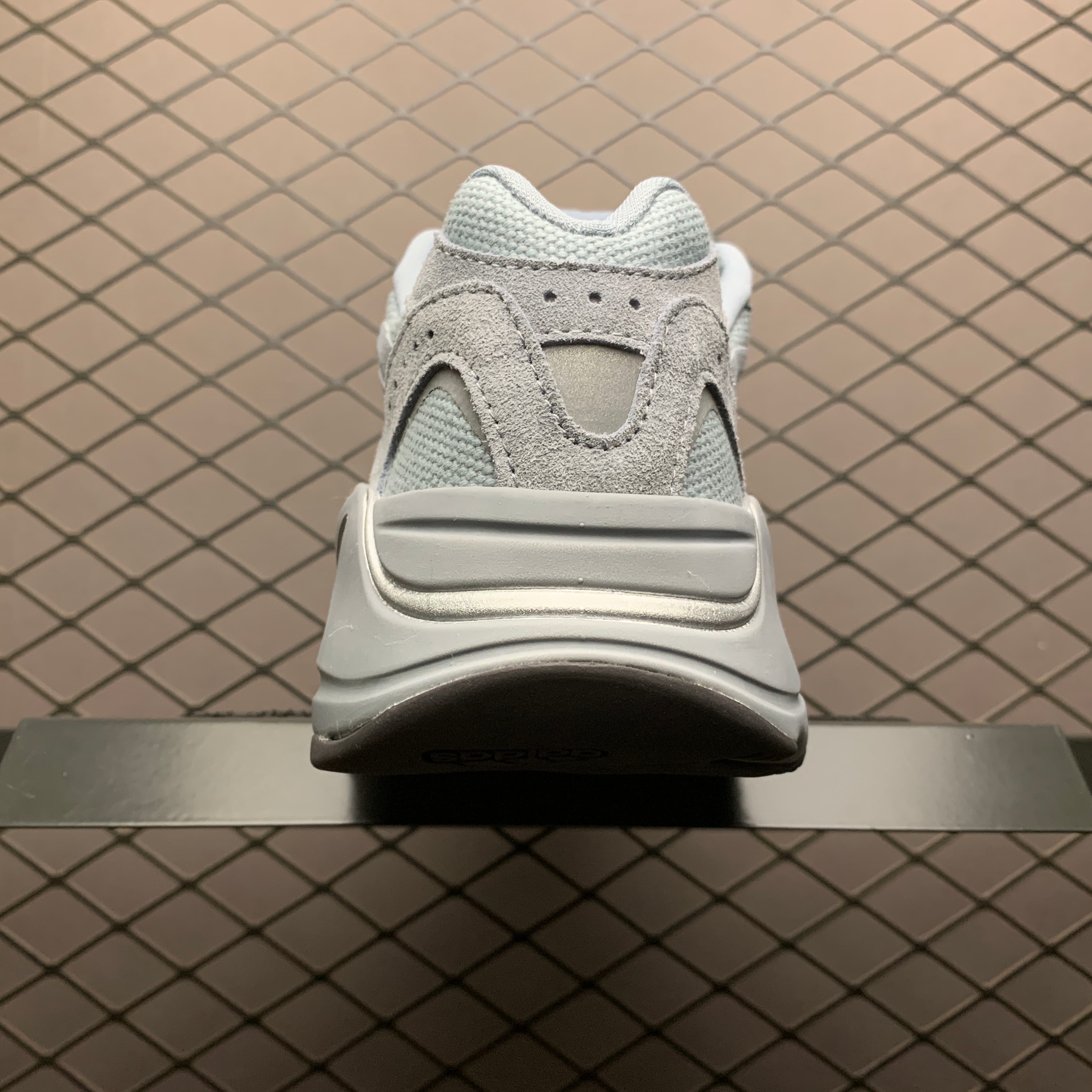 YupooPA Shoes: Premium Yeezy Yupoo Sneakers image 2