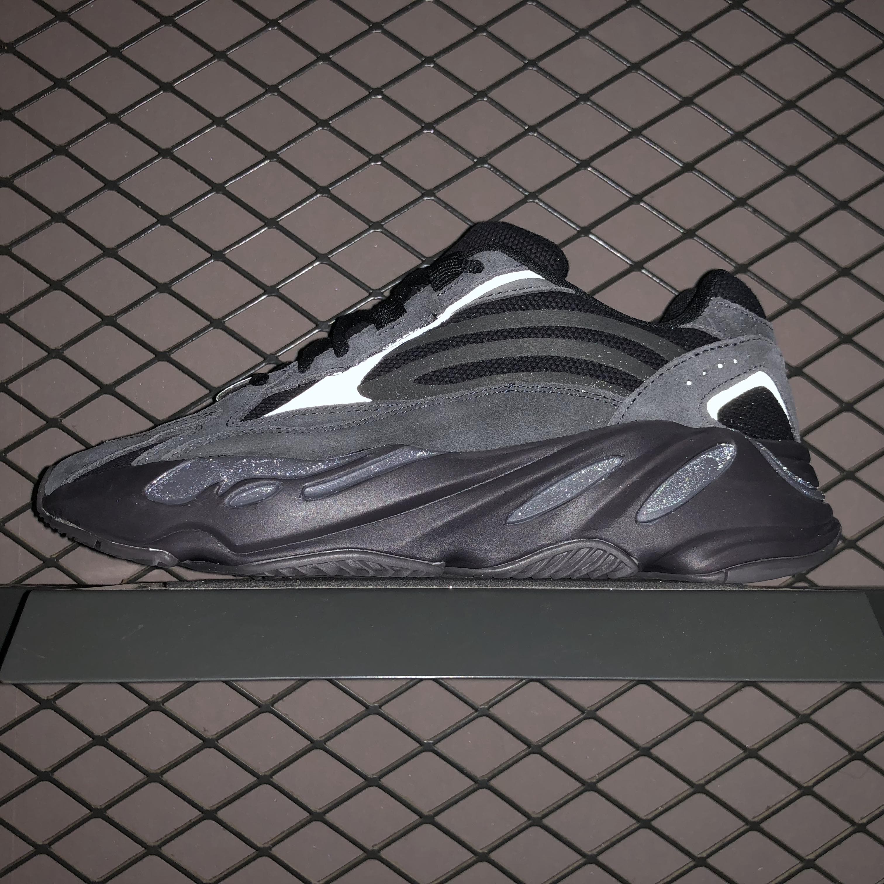 YupooPA Shoes: Premium Yeezy Yupoo Sneakers image 2