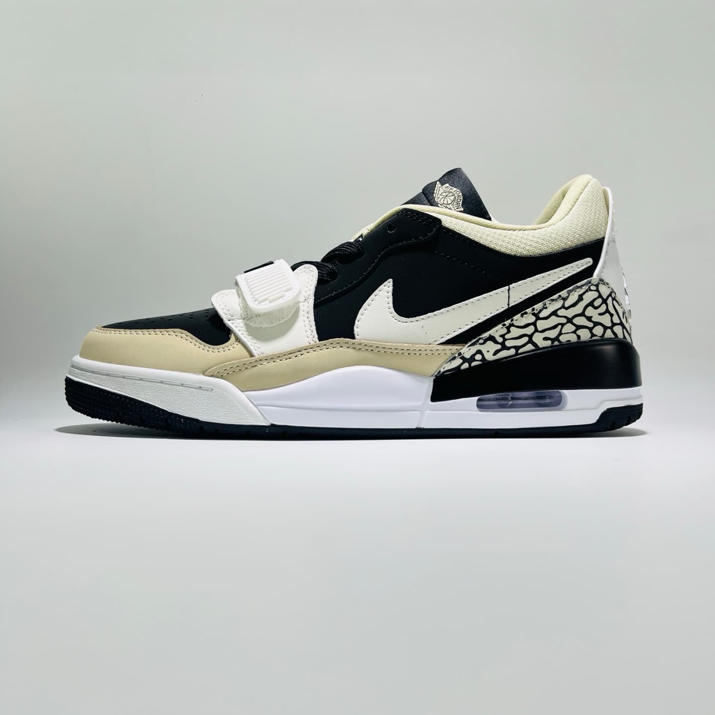 Jordan Legacy 312 Low Retro Basketball Shoes image 2