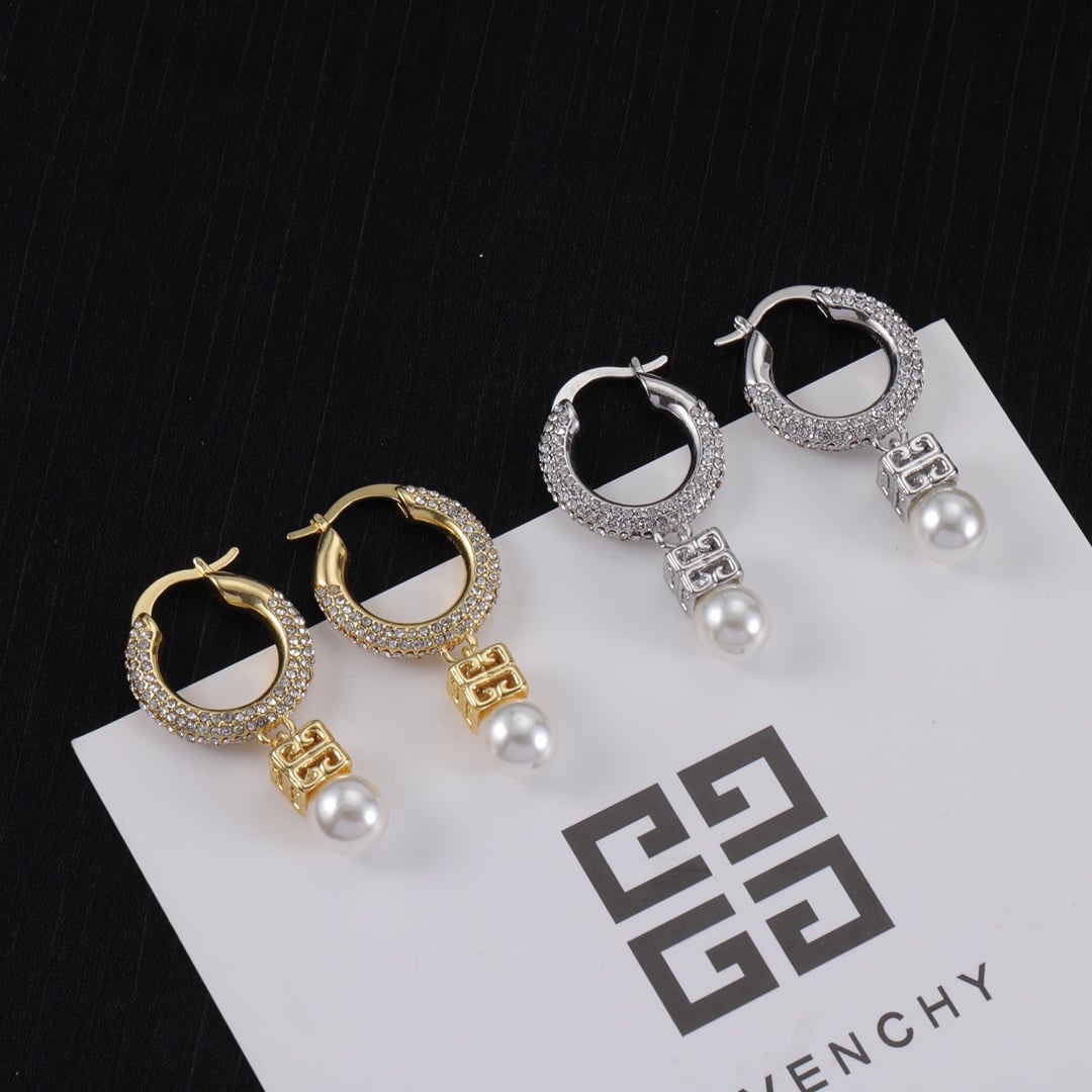 Givenchy Stud Earrings Yupoo Jewelry Silver And Gold image 1