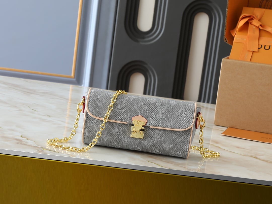 Lv Pochette Camille Monogram Reimagined Yupoo Bags M13566 image 1