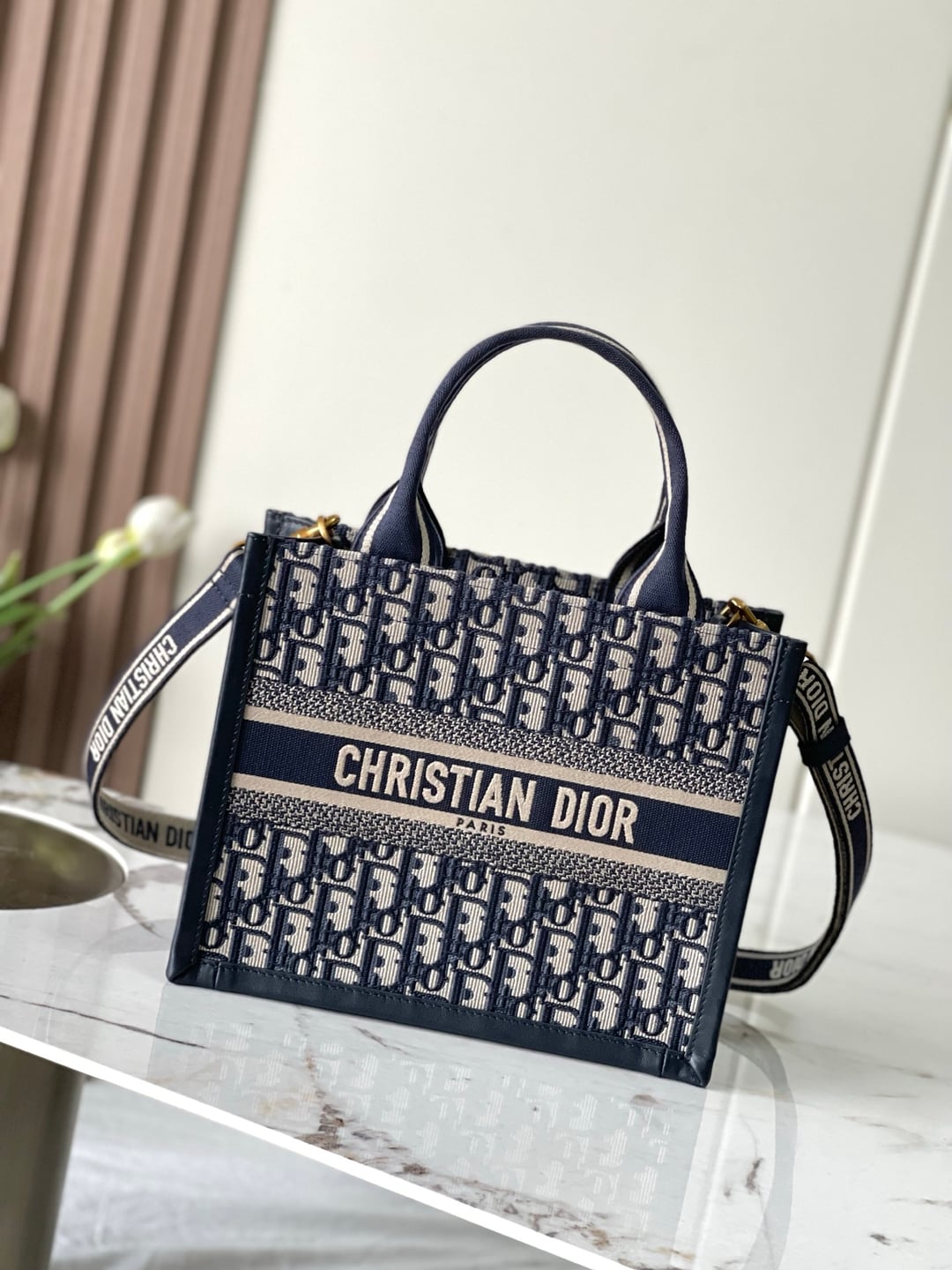 Yupoo Dior Tote With Small Leather Handbag image 1