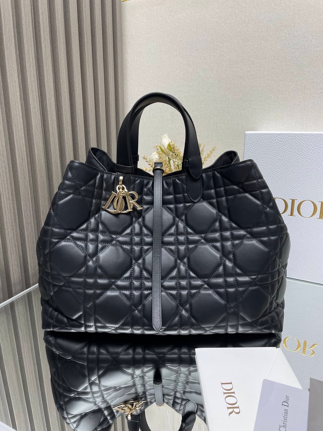 Yupoo Dior Toujours Large Black Macrocannage Tote Bag image 1