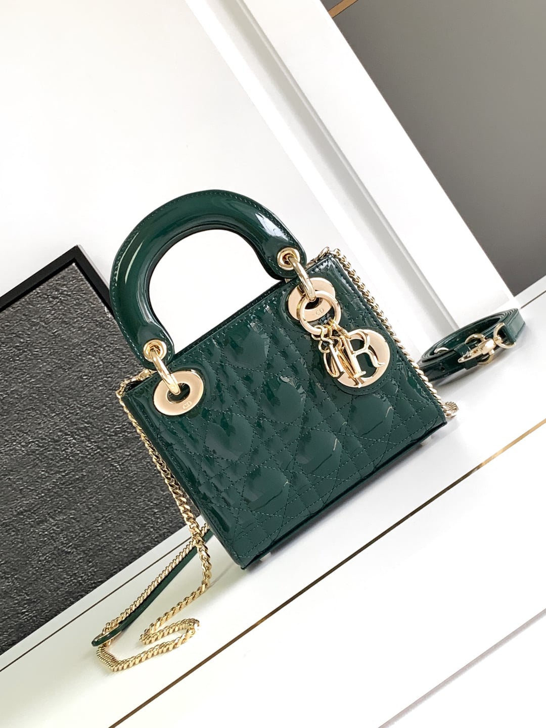 Yupoo Lady Dior Green Patent Leather Bag With Dual Strap image 1