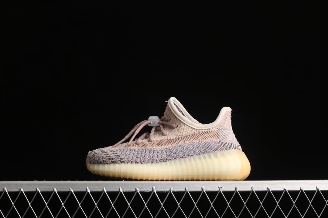 Yupoo Shoes: Premium Yeezy Yupoo Sneakers image 1