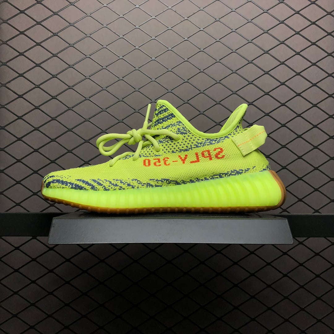 Yupoo Shoes: Premium Yeezy Yupoo Sneakers image 1