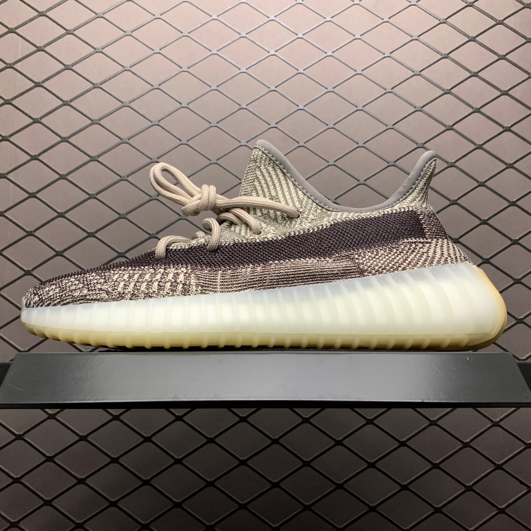 Yupoo Shoes: Premium Yeezy Yupoo Sneakers image 1