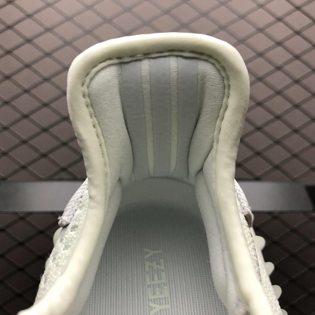 Yupoo Shoes: Premium Yeezy Yupoo Sneakers image 1