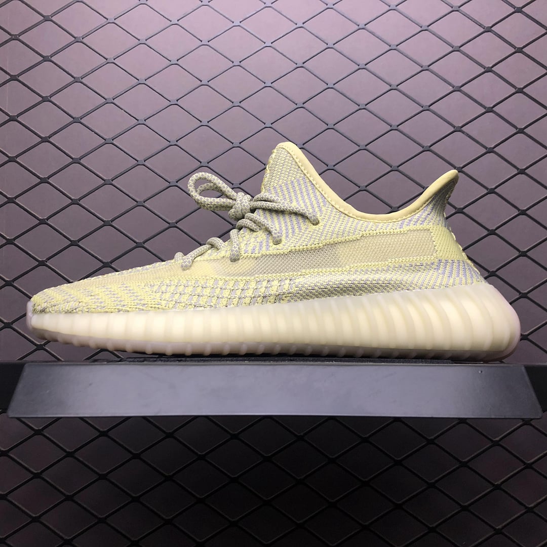 Yupoo Shoes: Premium Yeezy Yupoo Sneakers image 1