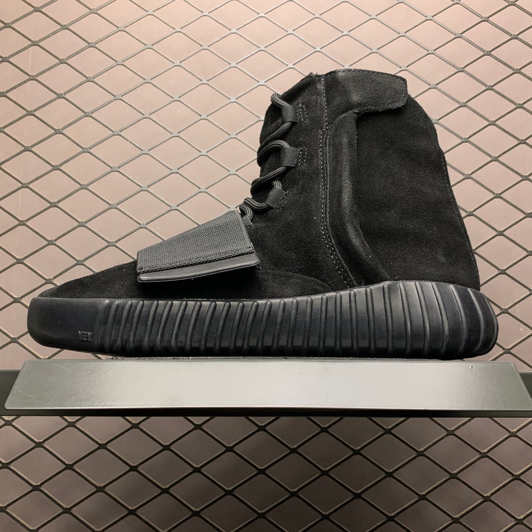Yupoo Shoes: Premium Yeezy Yupoo Sneakers image 1