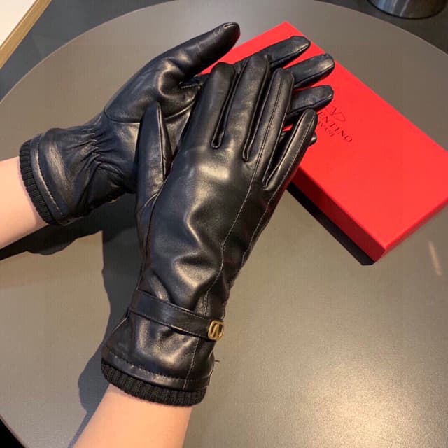 2026 Valentino Long Touchscreen Gloves Lambskin | Yupoo Rep Home Decor image 3