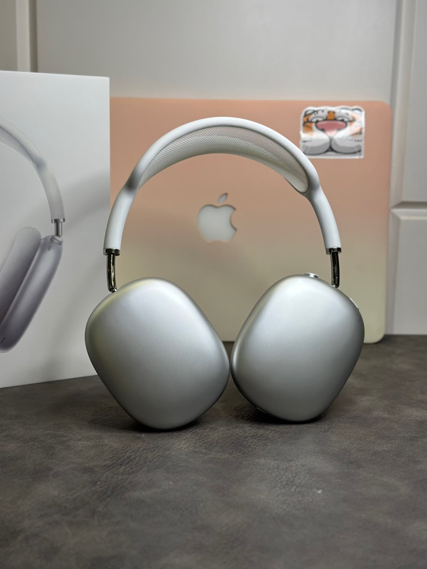 Airpods Max Bluetooth Headphones with ANC Yupoo Replica | Rep Electronics image 1