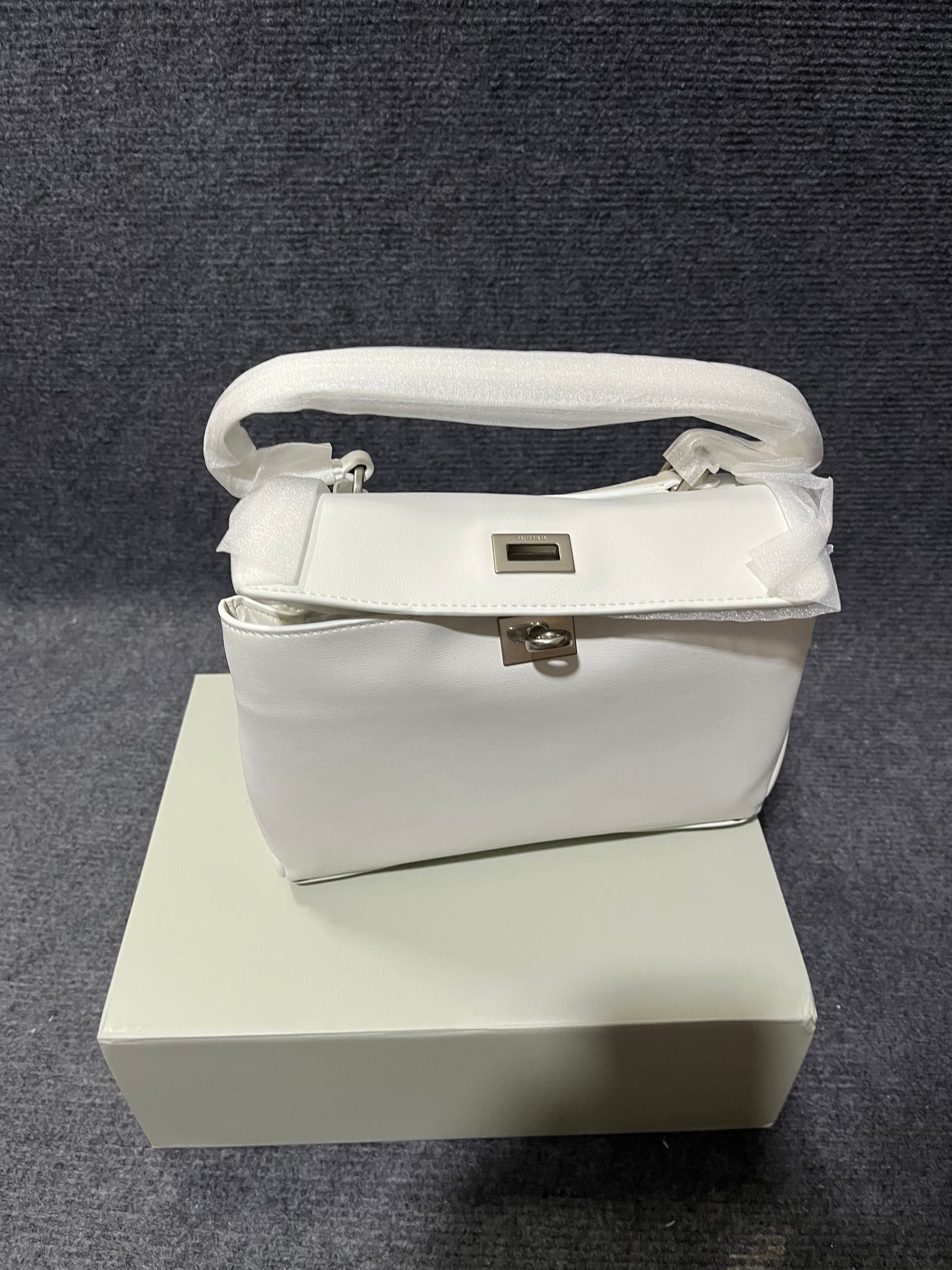 Balenciaga Rep White Lambskin Handbag, Fashion Women's Top Handle Crossbody Bag from YupooPA