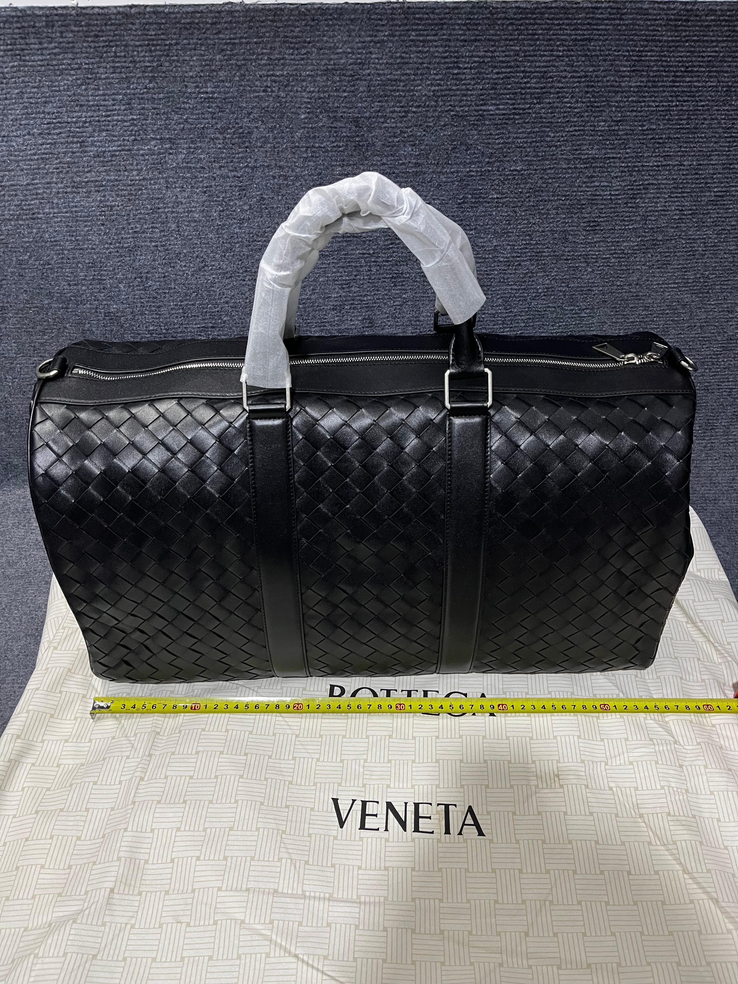 Bottega Veneta Rep Large Woven Travel Duffle leather Bag 55cm from YupooPA