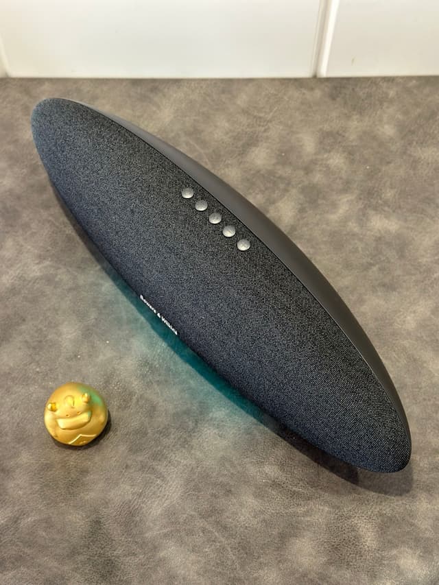 Bowers & Wilkins Zeppelin Speaker Yupoo Replica | Rep Electronics image 3