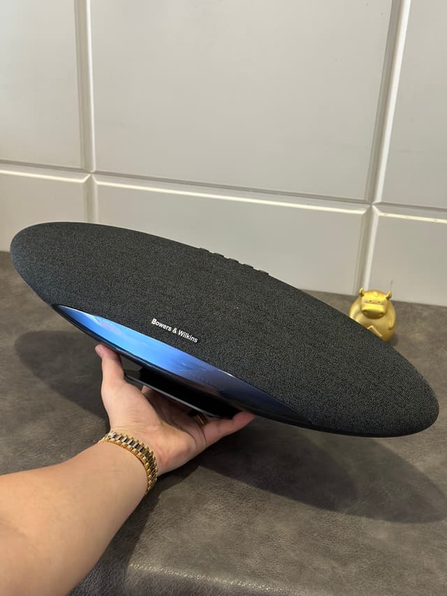 Bowers & Wilkins Zeppelin Speaker Yupoo Replica | Rep Electronics image 5