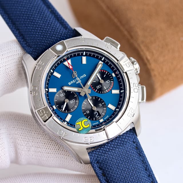 Breitling Avenger Rep | 44mm Dive Watch | Yupoo image 5