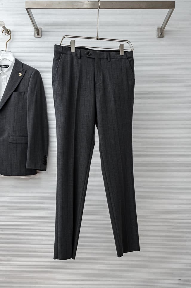 Burberry 2025FW Suit Set - Sold as a Whole Rep clothing | Yupoo image 1