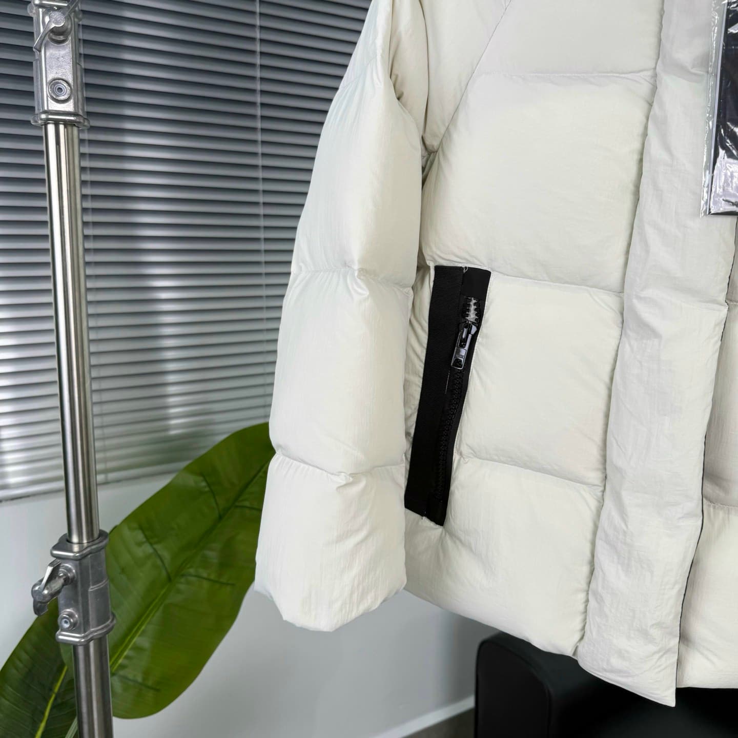 Canada Goose Black Label Short Down Jacket Unisex XS–XXL Multiple Colors Yupoo Album image 3