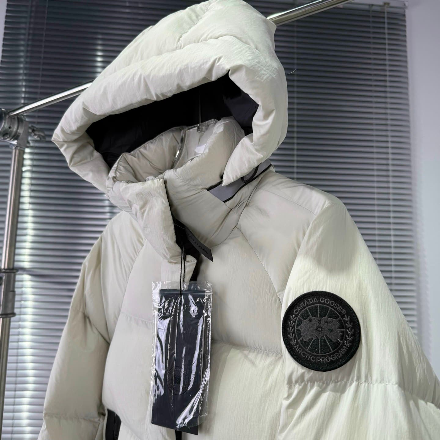 Canada Goose Black Label Short Down Jacket Unisex XS–XXL Multiple Colors Yupoo Album image 4