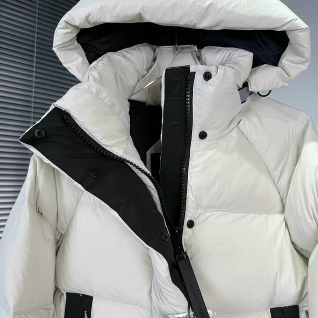 Canada Goose Black Label Short Down Jacket Unisex XS–XXL Multiple Colors Yupoo Album | Rep Clothing image 5