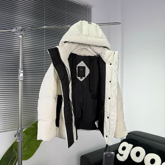 Canada Goose Black Label Short Down Jacket Unisex XS–XXL Multiple Colors Yupoo Album | Rep Clothing image 7