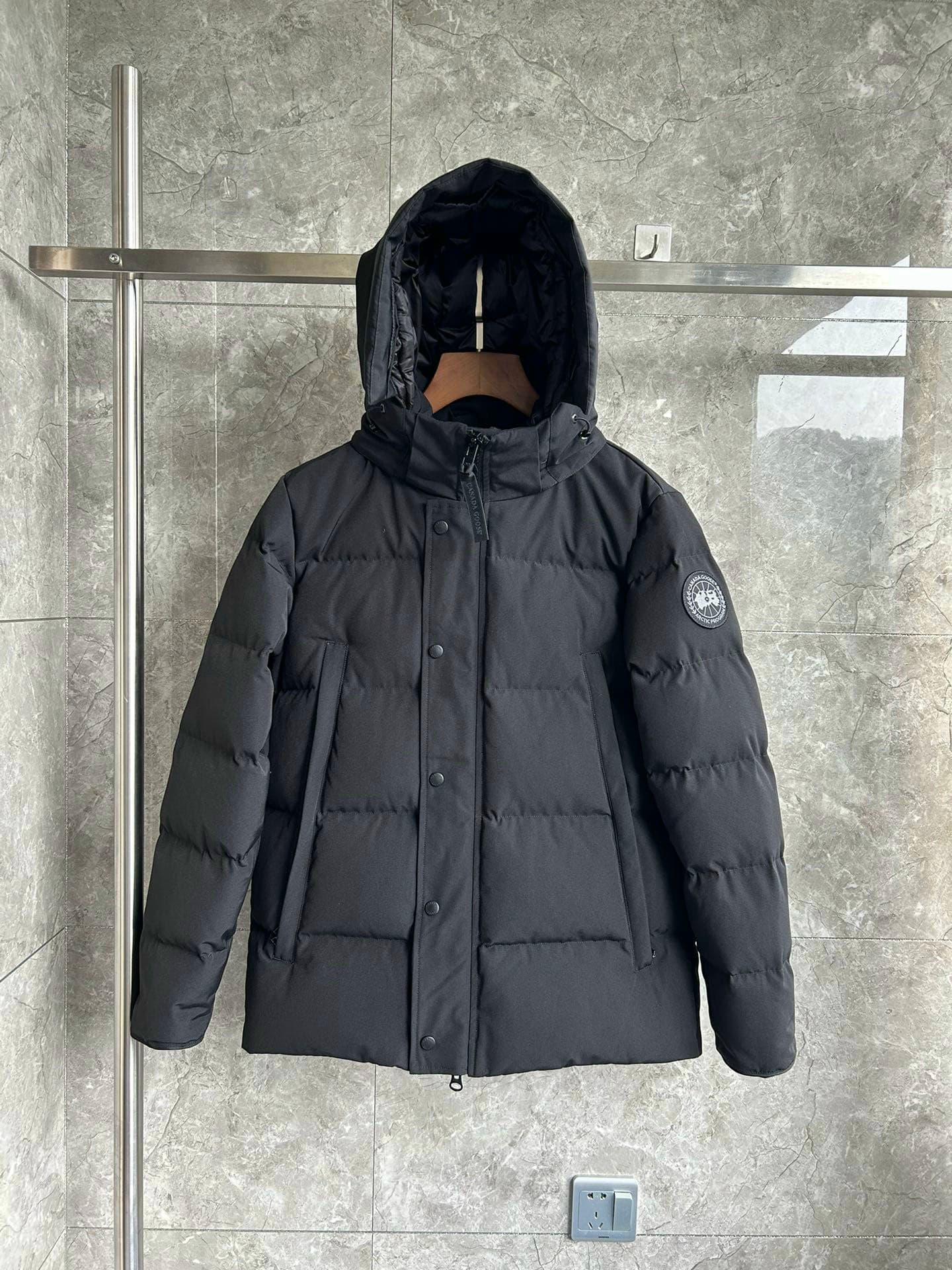 Rep Canada Goose Wyndham Parka 2029 Edition Style 2048 Unisex Down Jacket image 3