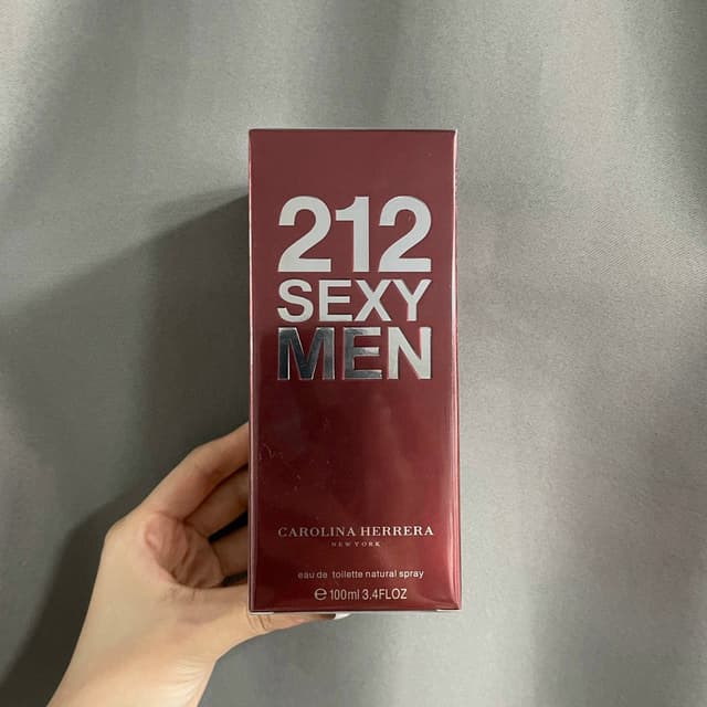 Carolina Herrera 212 Men EDT 100ml Grey Brown Magnet Rep Perfume | Yupoo image 4