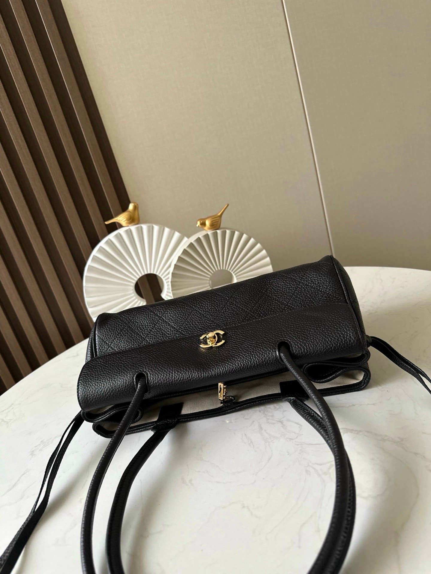 Chanel 26S Black Bowling Bag Rep Bag Yupoo 31cm Quilted Calfskin image 3