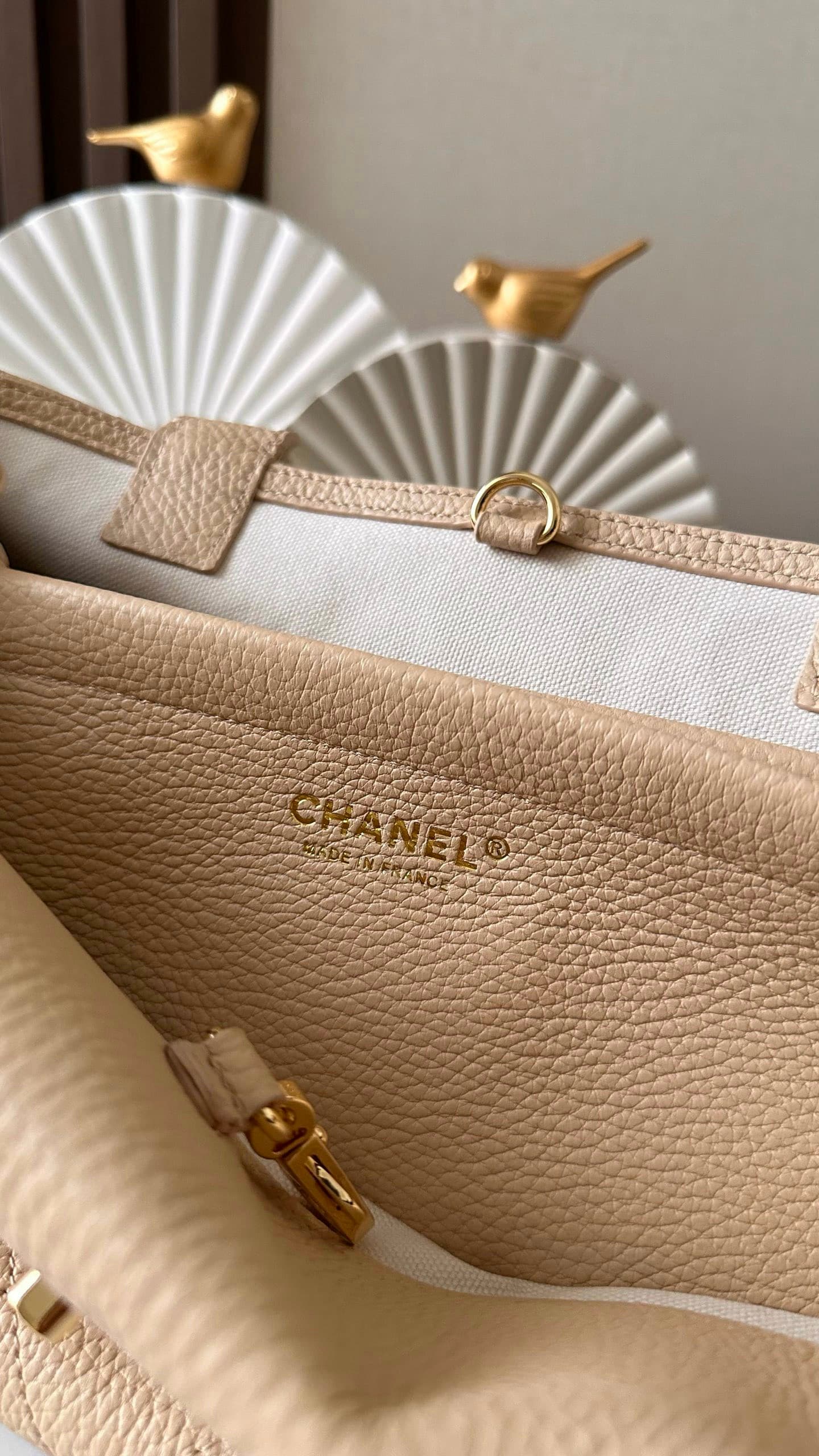 Chanel 26S Bowling Bag Rep Bag Yupoo 31cm Beige Grained Calfskin image 4
