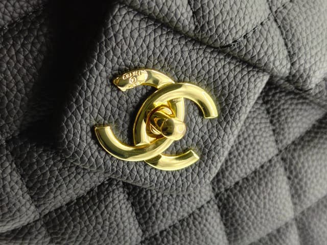 Chanel CF Maxi Airport Bag 46cm | yupoo album | Rep Bags image 8