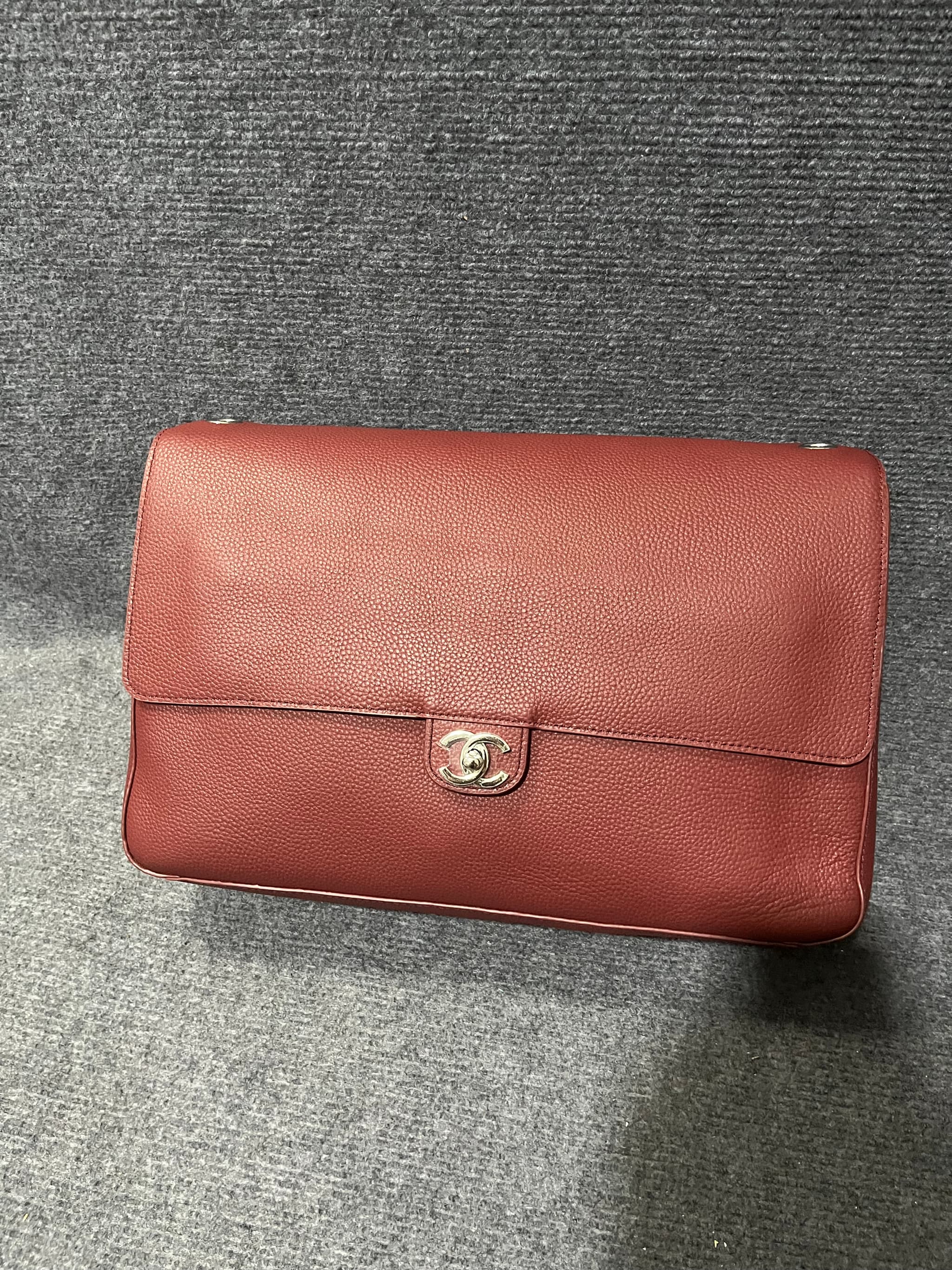 Chanel Rep 39cm Soft Cowhide Flap Shoulder Crossbody Bag from productalbum | Yupoo