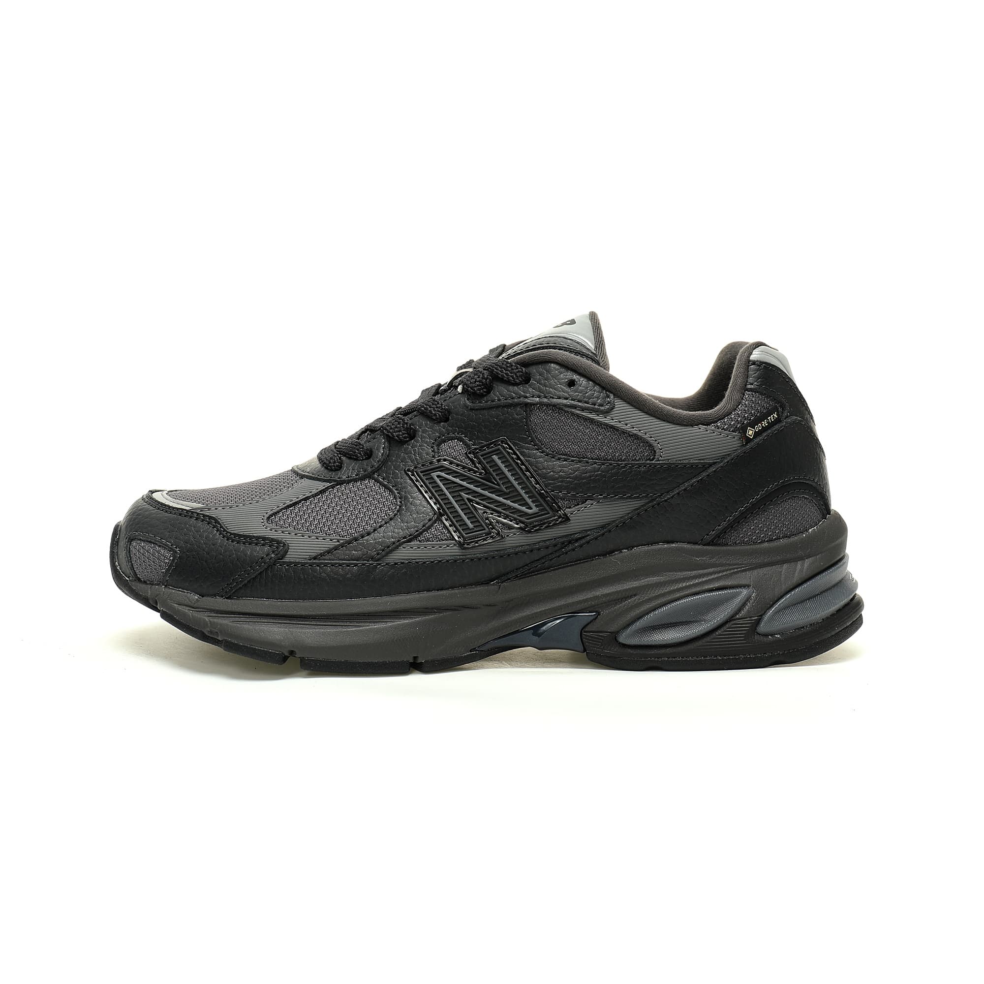 Chinese Phen New Balance Reps | Arch Support Black Sneakers | Yupoo image 1
