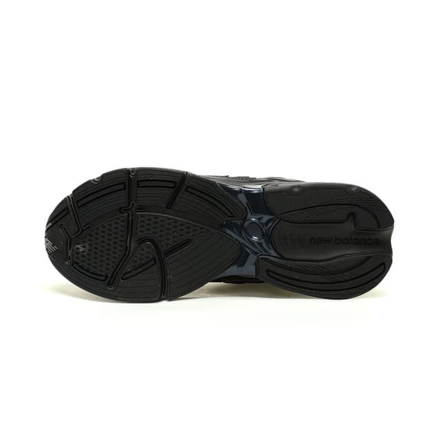 Chinese Phen New Balance Reps | Arch Support Black Sneakers | Yupoo image 5