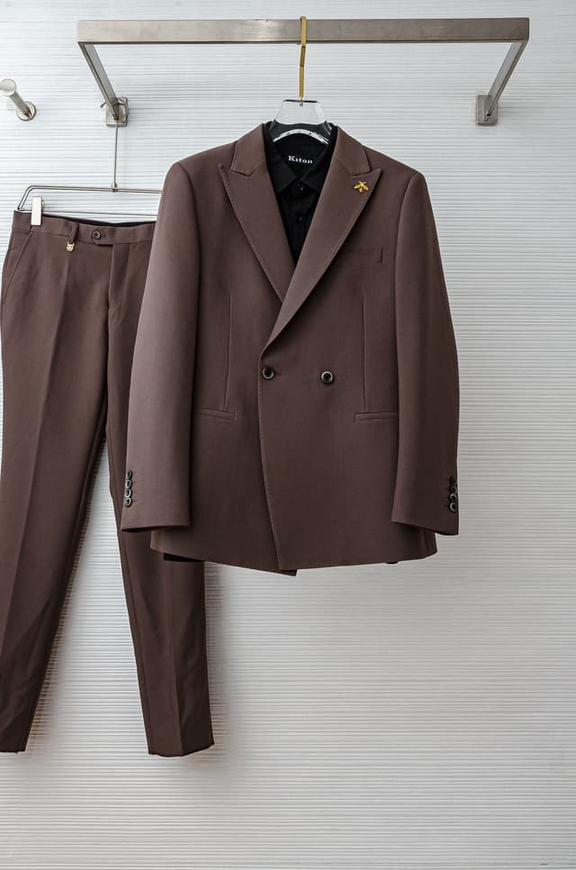 GUCCI 2025FW Suit Set - Sold as a Whole Rep clothing | Yupoo image 1