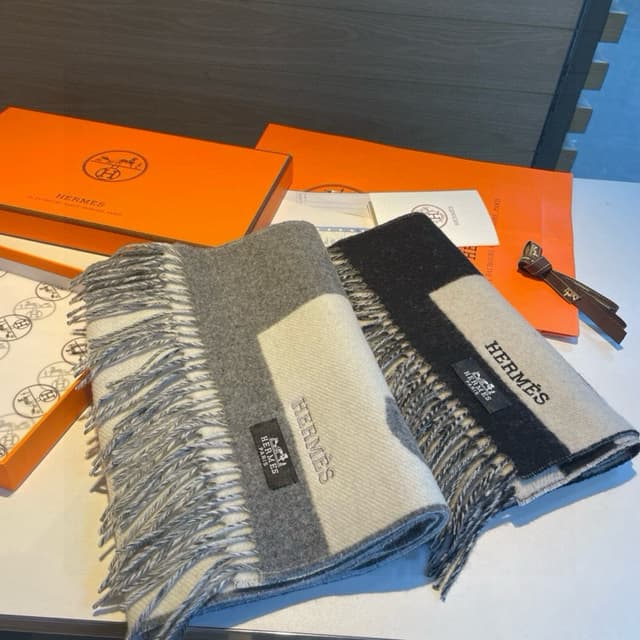 Hermes Rep Scarf | Compact Cashmere Wrap | Yupoo image 2