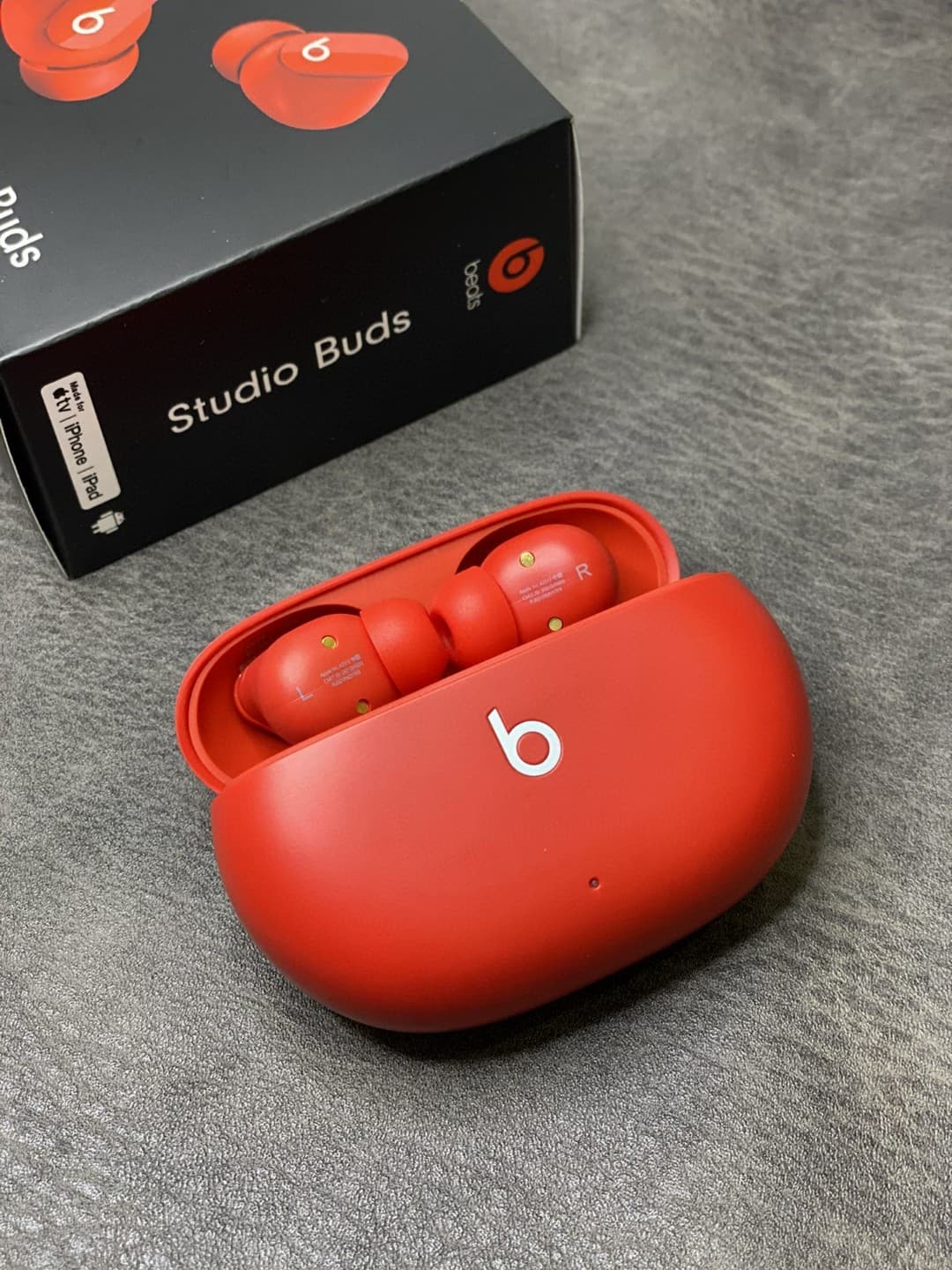 HuaQiangBei YupooPA Beats Studio Buds Bluetooth Headphones red image 3
