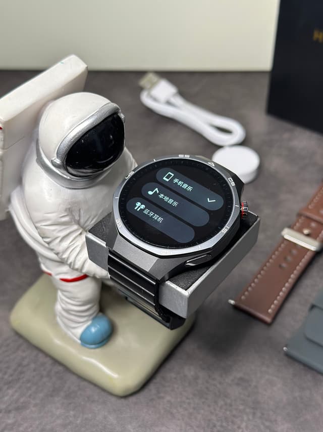 Huawei GT5 Pro Titanium 46mm Watch | Yupoo Rep Electronics image 3