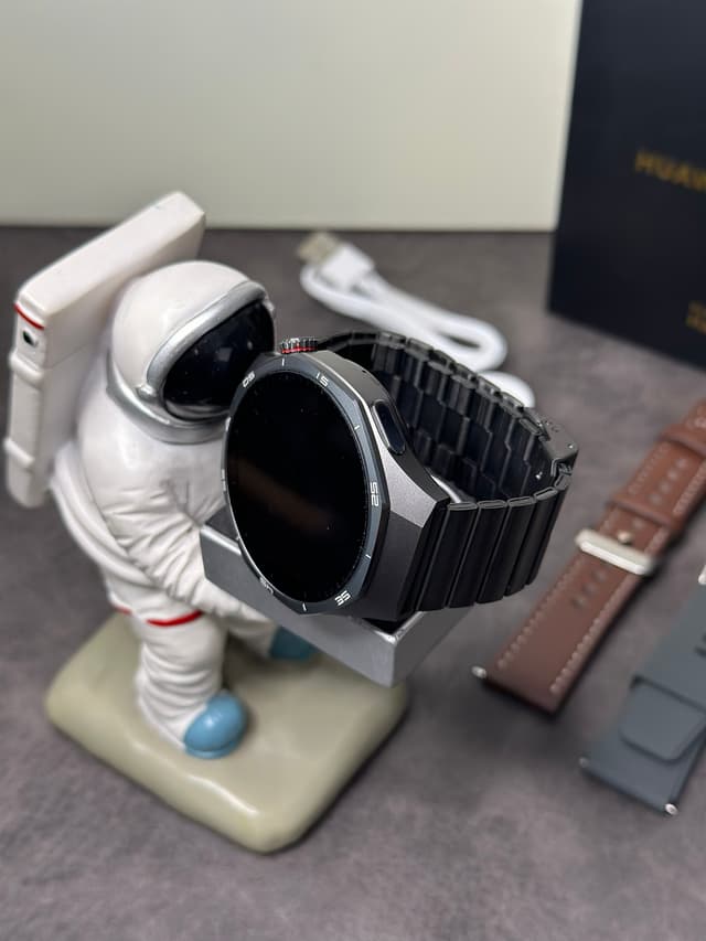Huawei GT5 Pro Titanium 46mm Watch | Yupoo Rep Electronics image 5