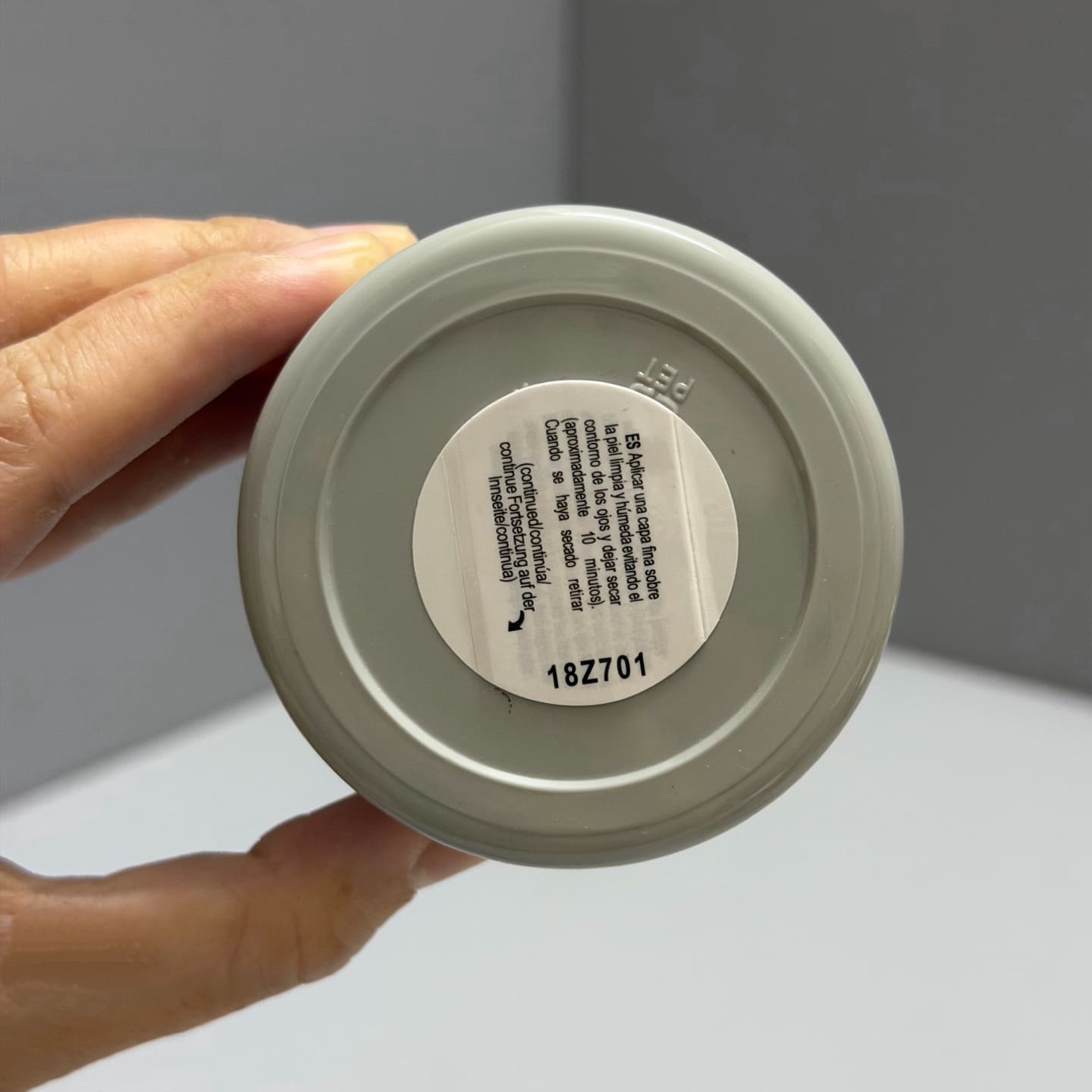 Kiehl's Rep Mask | Deep Pore Cleansing image 6