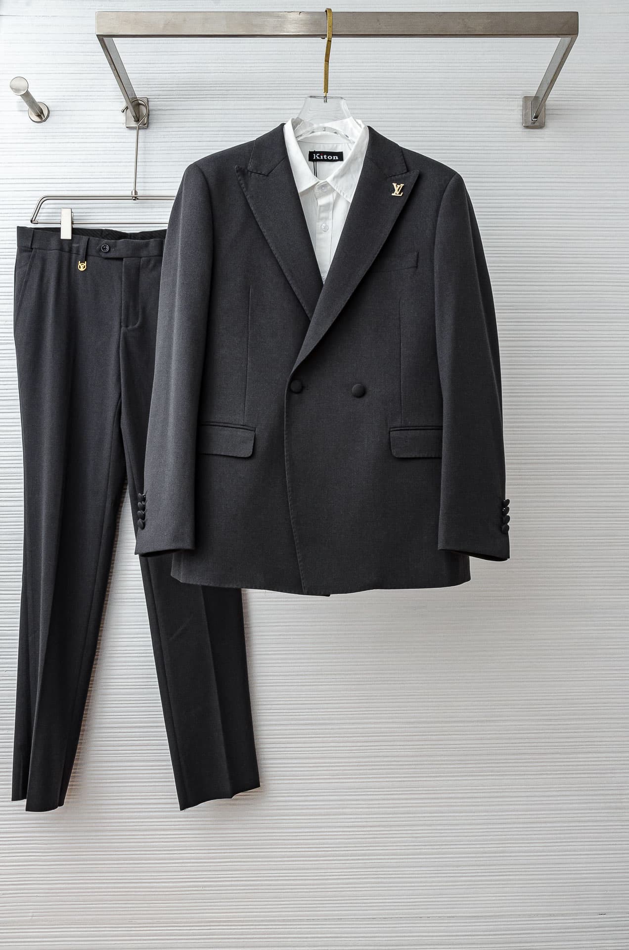 LV 2025FW Rep Suit Set - Sold as a Whole clothing | Yupoo image 1