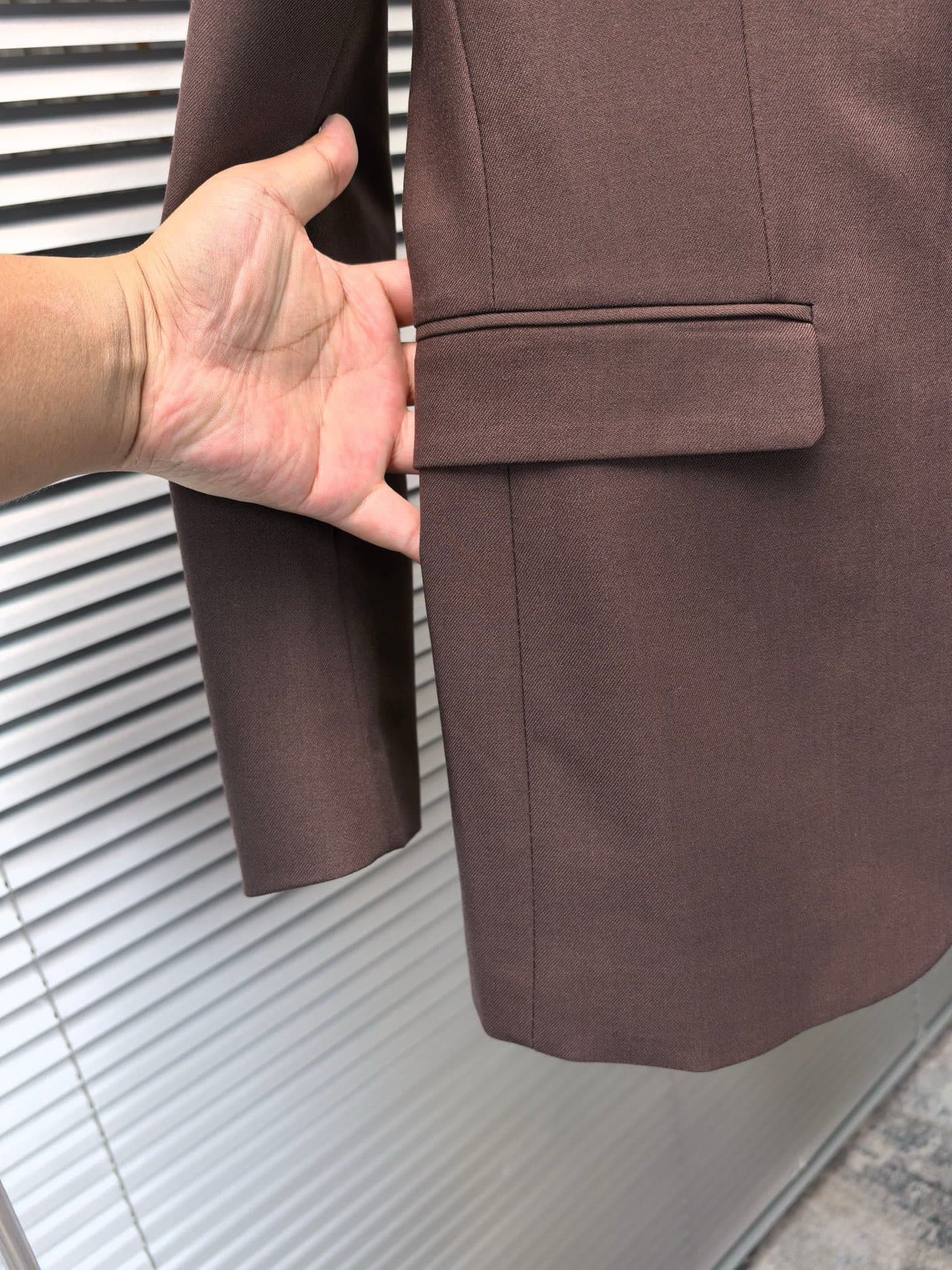 LV 2025 Wedding Business Casual Suit Set rep clothing image 8