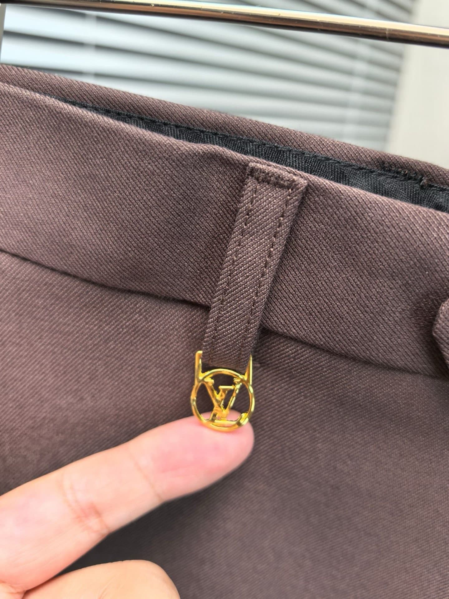 LV 2025 Wedding Business Casual Suit Set rep clothing image 7