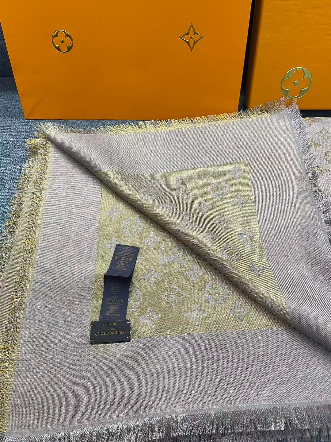 Louis Vuitton Monogram Reps Stole | Jacquard Shawl with Metallic Thread image 1