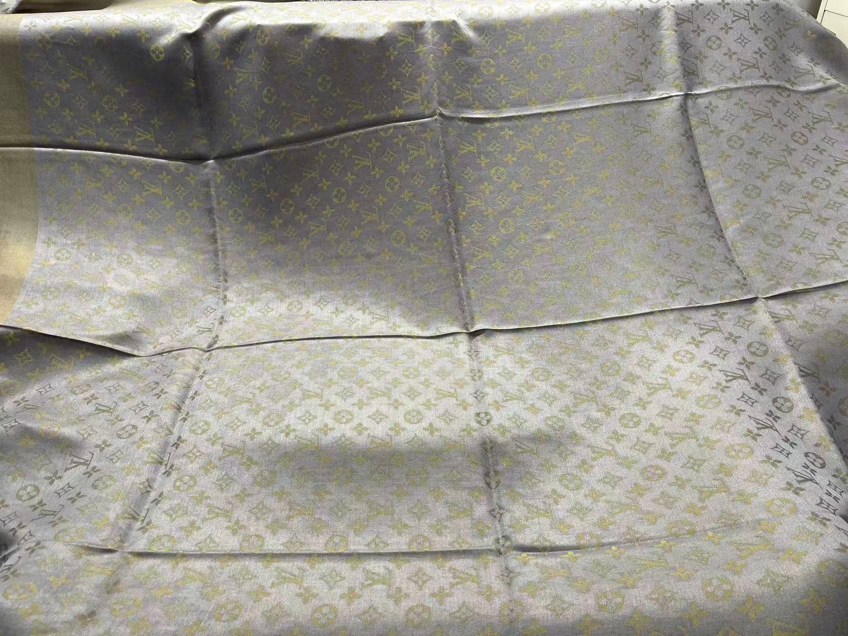 Louis Vuitton Monogram Reps Stole | Jacquard Shawl with Metallic Thread image 5