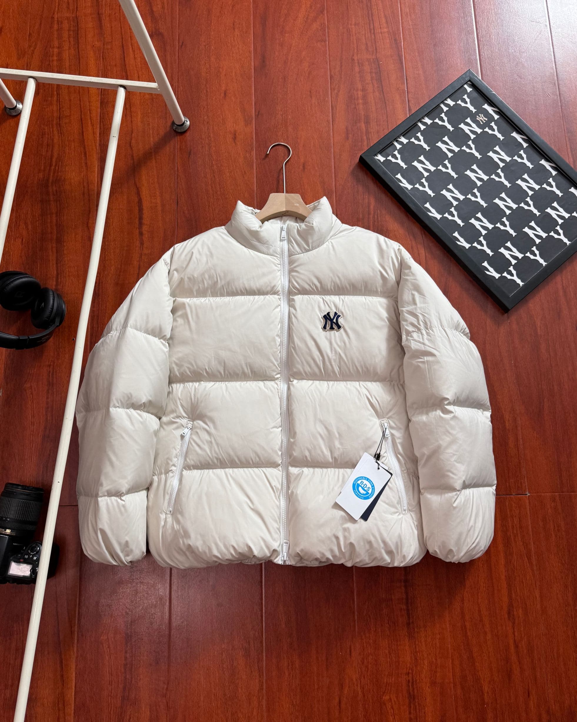 MLB Yankees Reps Jacket | Short Puffer with NFC image 4