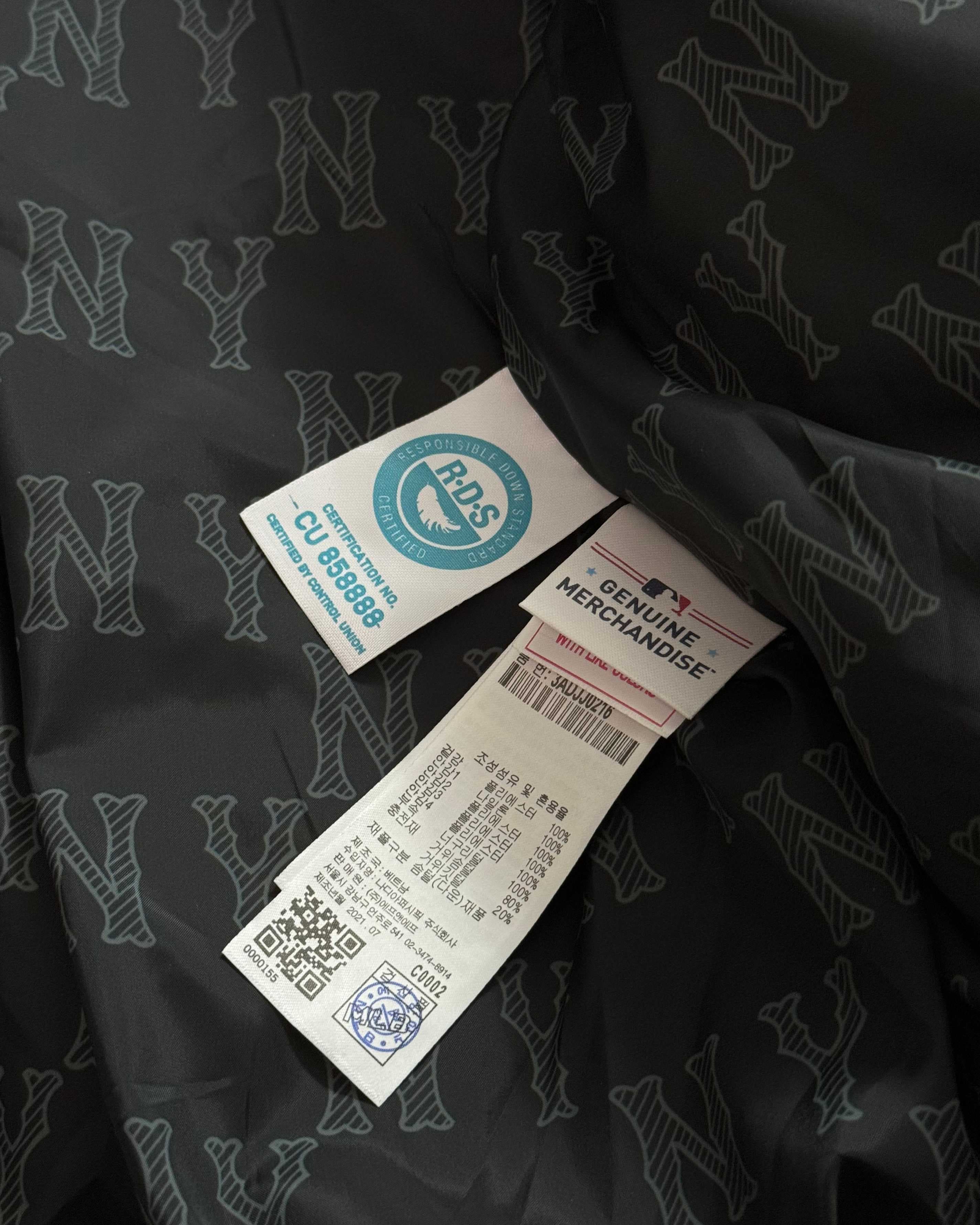 MLB Yankees Reps Jacket | Short Puffer with NFC image 8